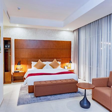 Alisa Hotel Tema Kültér fotó