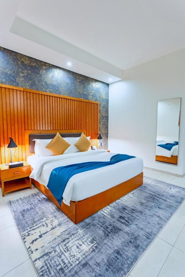 Alisa Hotel Tema Kültér fotó