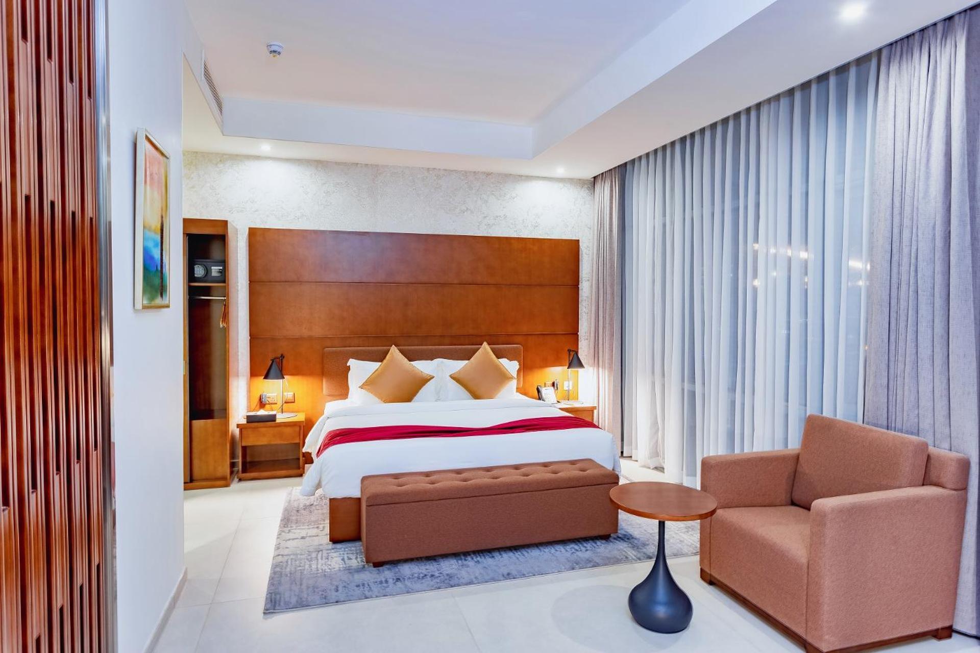 Alisa Hotel Tema Kültér fotó